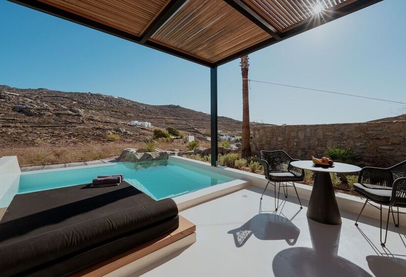 מיטת קינג בסוויטה, Ftelia Black Villas