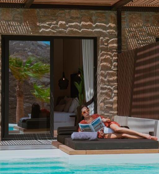 סוויטת ג'וניור עם בריכה, Ftelia Black Villas