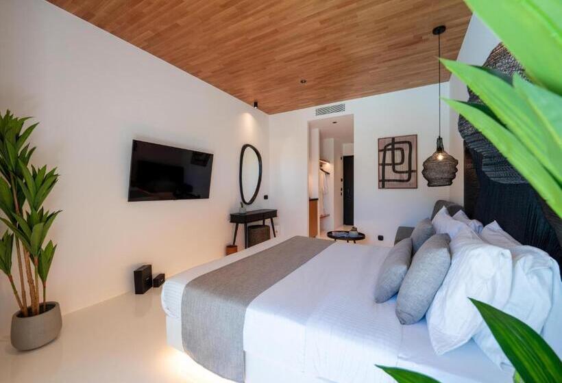 סוויטת ג'וניור עם בריכה, Ftelia Black Villas