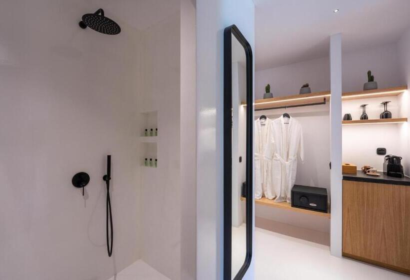 סוויטת סופריור, Ftelia Black Villas