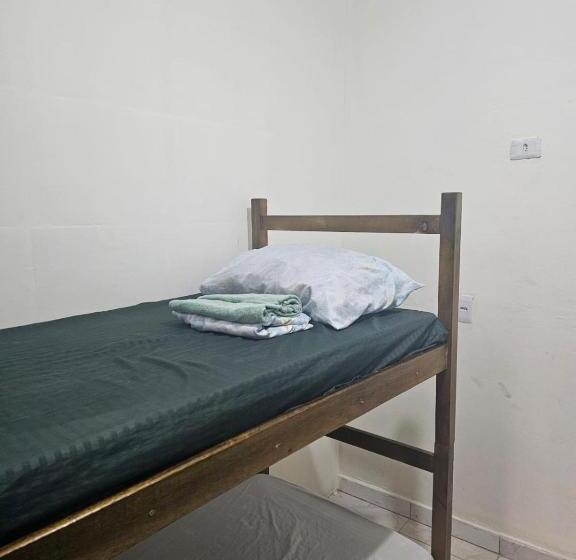 Standaard Vierpersoonskamer, Hostel Dos Pinheirais 2