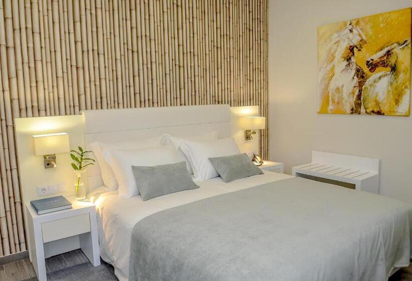 プールビュースタンダードルーム, Villamar Style Maison