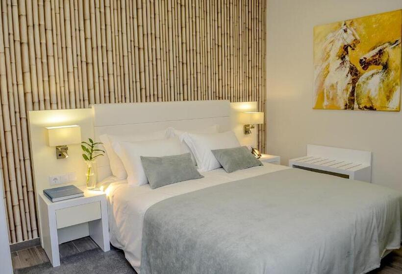 プールビュースタンダードルーム, Villamar Style Maison