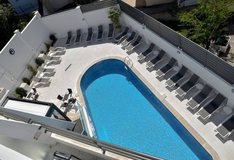 プールビュースタンダードルーム, Villamar Style Maison