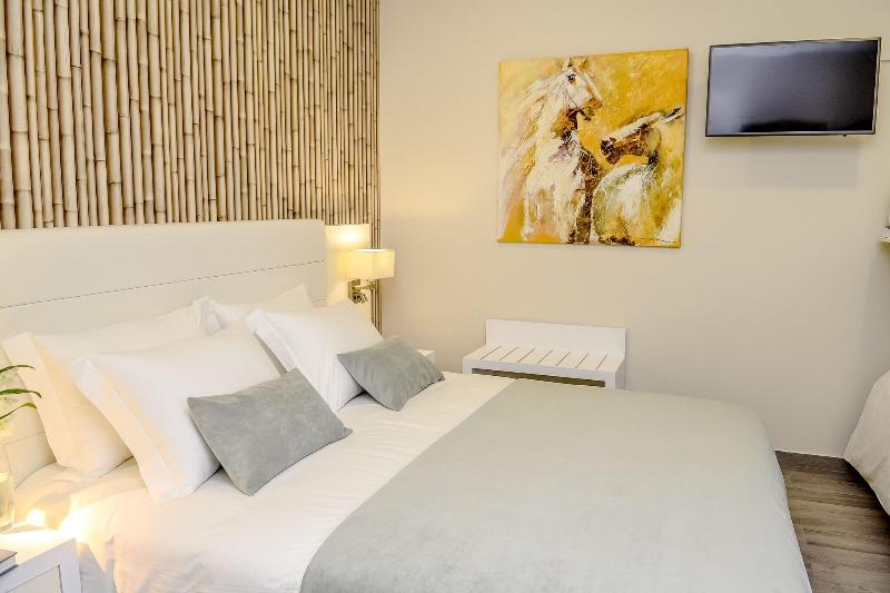 プールビュースタンダードルーム, Villamar Style Maison