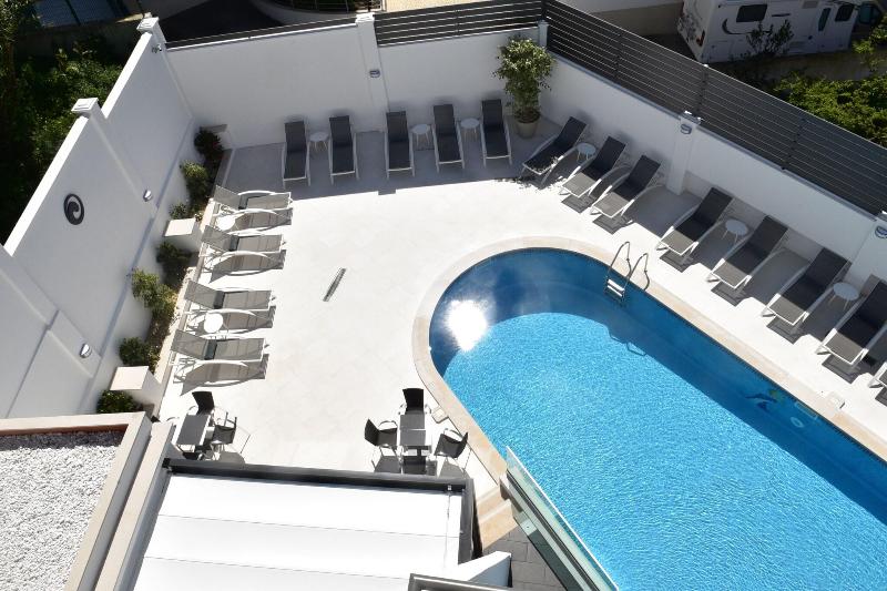 プールビュースタンダードルーム, Villamar Style Maison