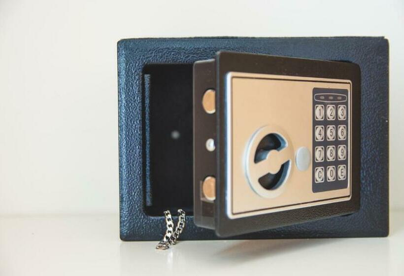 スタンダードルーム, Adria Beach