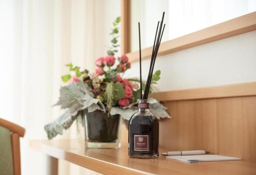 トリプルクラシックルーム, Adria Beach