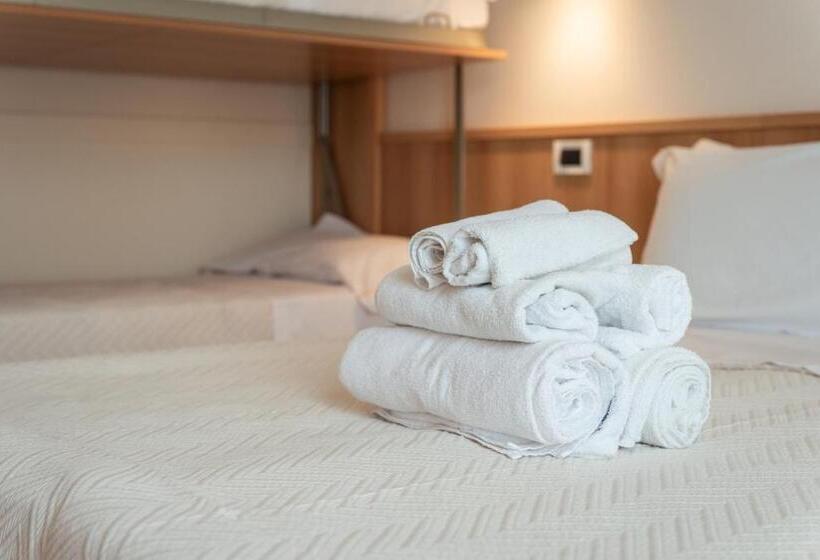 トリプルクラシックルーム, Adria Beach