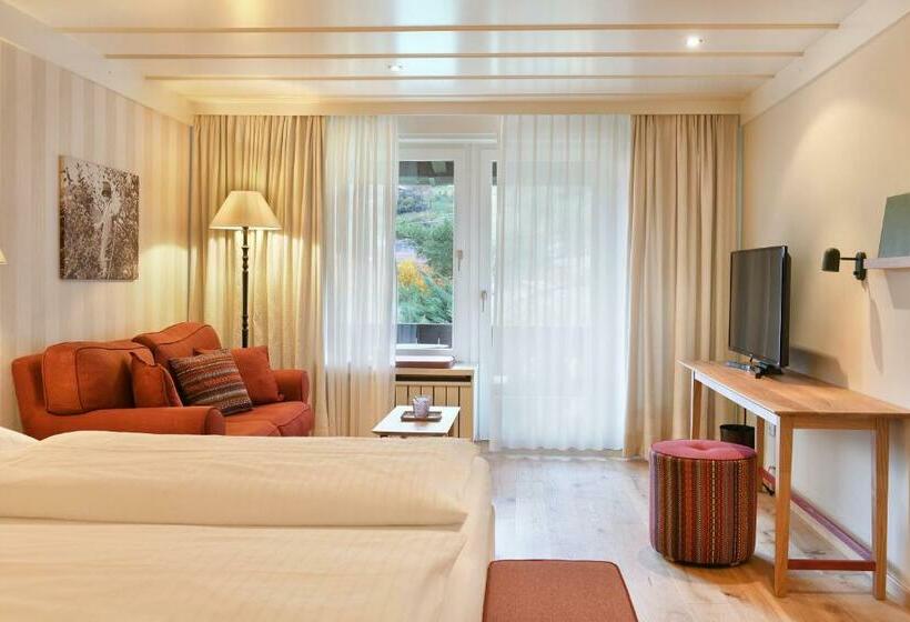 Quarto Estandar com Sacada, Ansitz Punthof