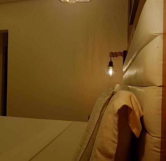 اتاق لوکس, First International Inn Downtown