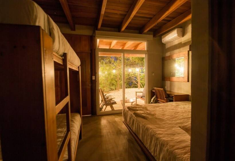 اتاق استاندارد چهار تخته, Gringo Perdido