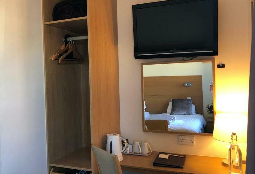 חדר סופריור, Little Downham Anchor