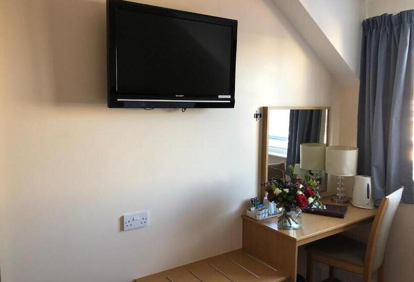 חדר סופריור, Little Downham Anchor