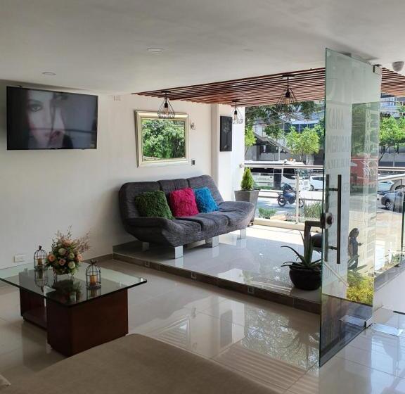 트리플 클래식 룸, Suramericana