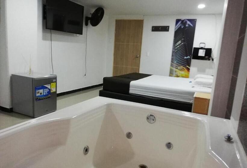 חדר סטנדרט, Suramericana