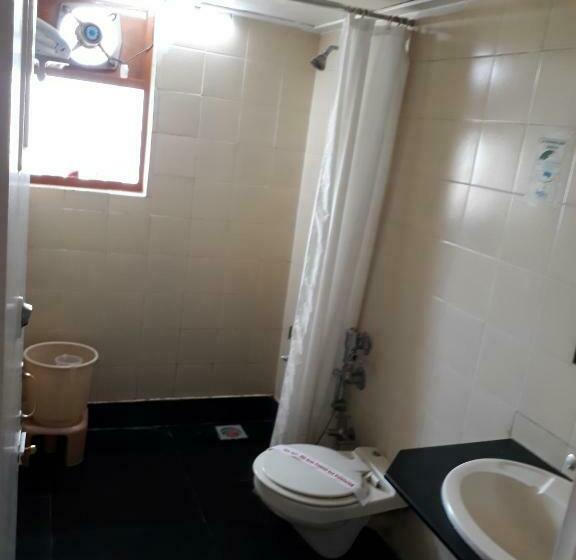 חדר אקונומי, Vrishali Executive