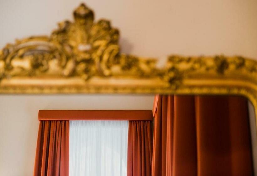 프레지덴셜 스위트, Villa Pulejo