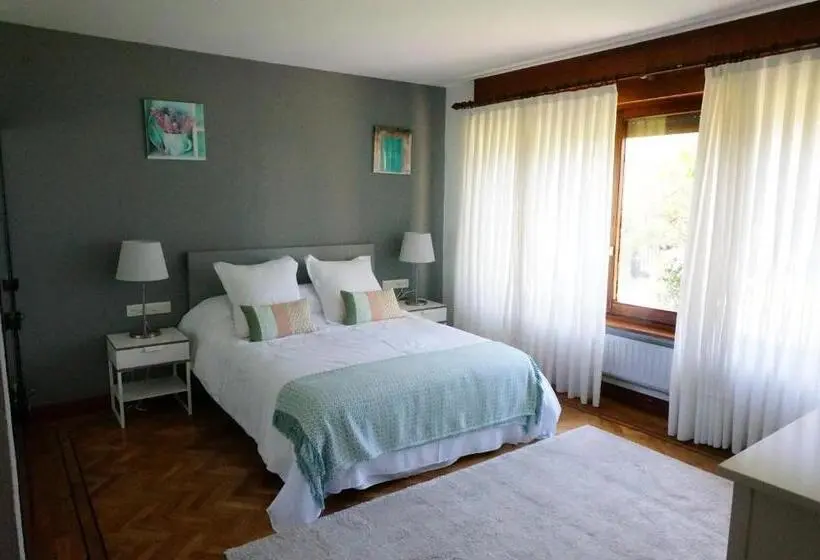 コンフォートトリプルルーム, Aloka Rooms Sopela