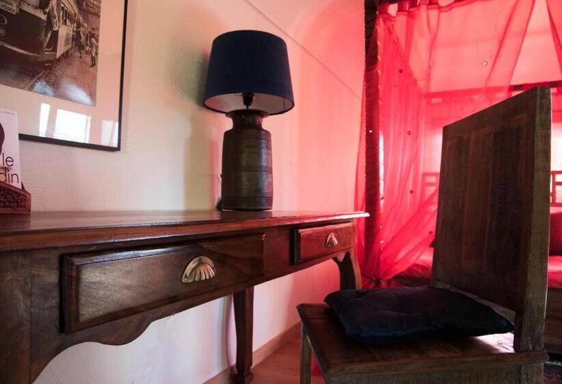 اتاق استاندارد, Crazy Lounge B&b