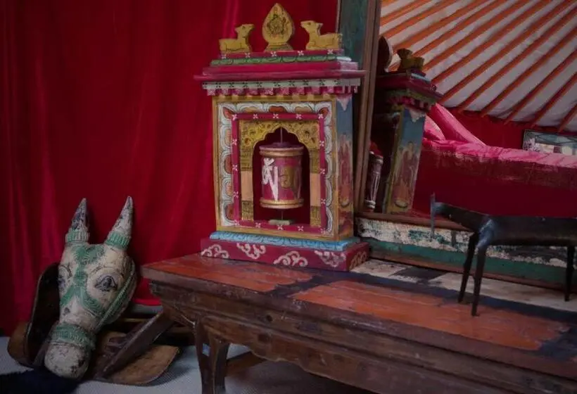 ファミリールーム, Crazy Lounge B&b