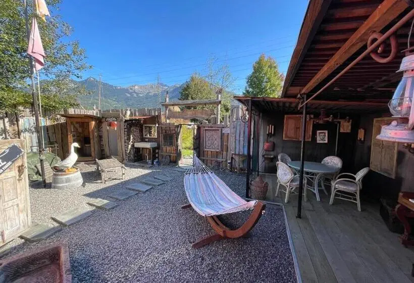 スーペリアファミリールーム, Crazy Lounge B&b