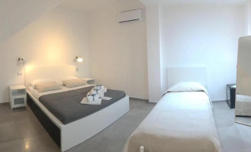 اتاق لوکس سه تخته, Corte Sveva B&b Affittacamere