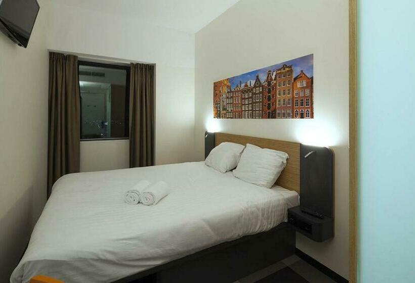 エコノミールーム, Easyhotel Amsterdam Zaandam