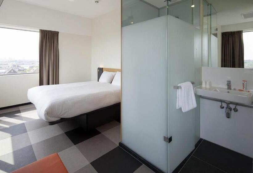 身障者適用スタンダードルーム, Easyhotel Amsterdam Zaandam