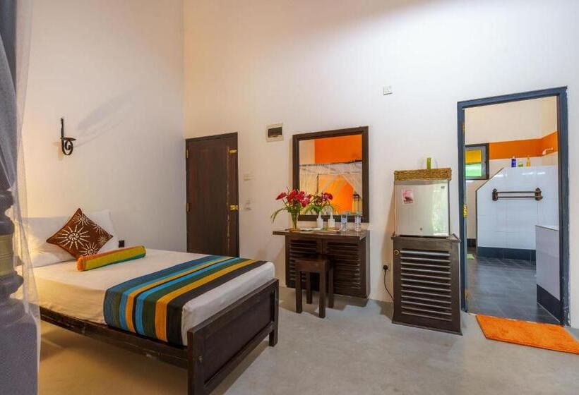 غرفة قياسية مزوَّدة بشُرفة, Abundia Unawatuna