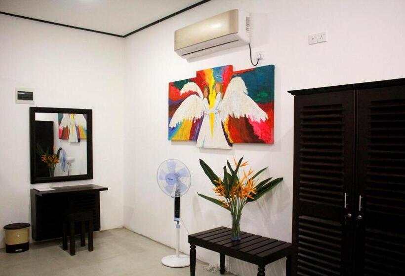 غرفة ديلوكس عائلية, Abundia Unawatuna