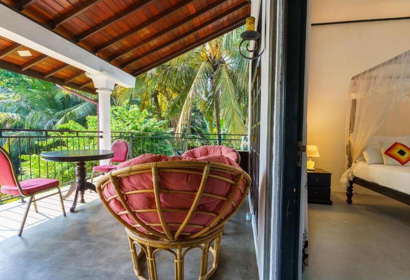 Quarto Familiar Deluxe, Abundia Unawatuna