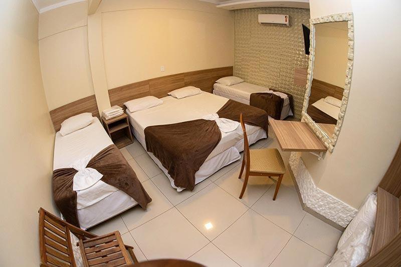 家庭间, Aeroporto Plaza