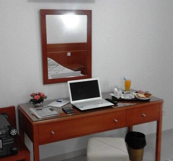 اتاق استاندارد, Al Karmel