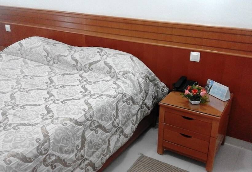 اتاق استاندارد, Al Karmel