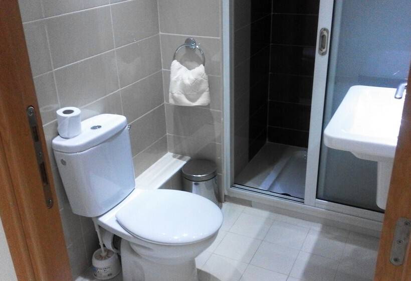 اتاق استاندارد یک نفره, Al Karmel