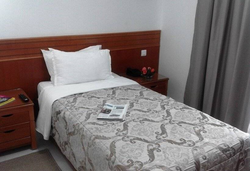 اتاق استاندارد یک نفره, Al Karmel