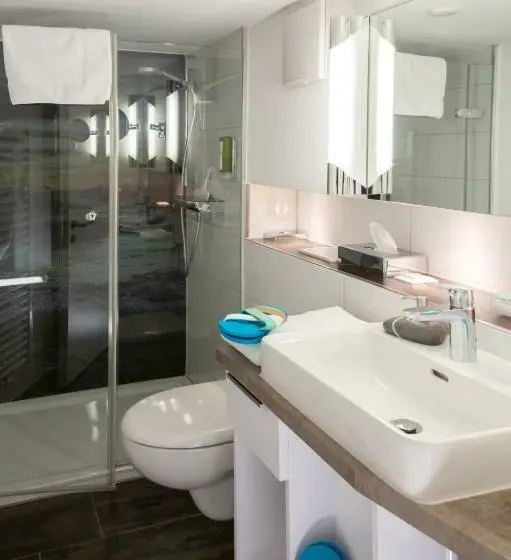 Quarto Estandar Individual, Alte Schule