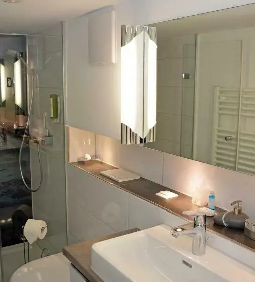 Quarto Estandar Individual, Alte Schule