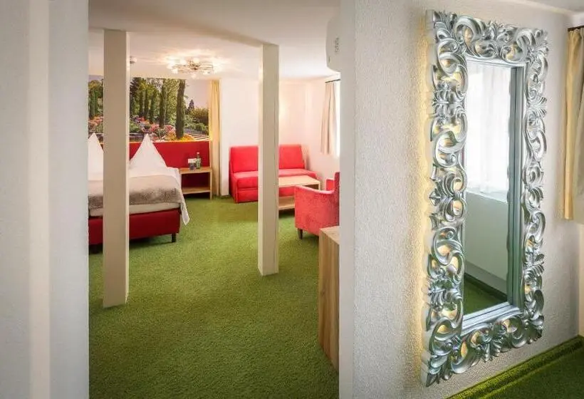 Quarto Deluxe, Alte Schule