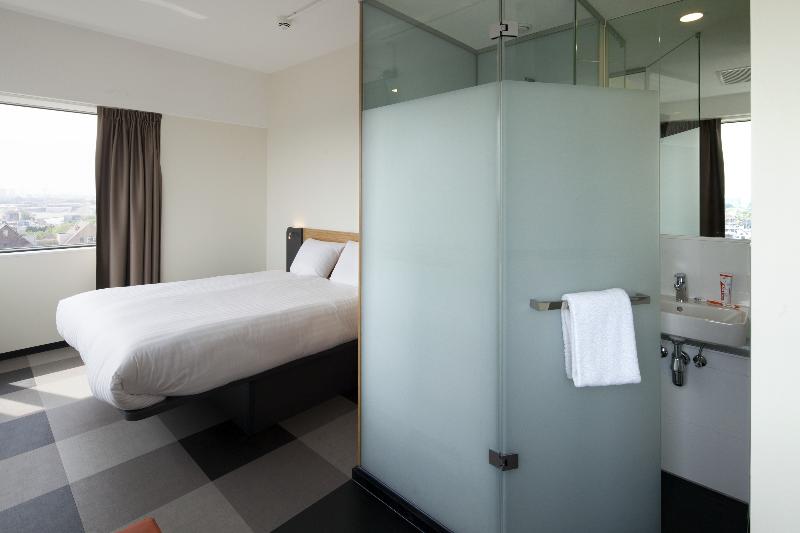 スタンダードトリプルルーム, Easyhotel Amsterdam Zaandam