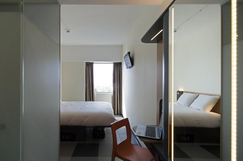 Номер Superior, Easyhotel Amsterdam Zaandam