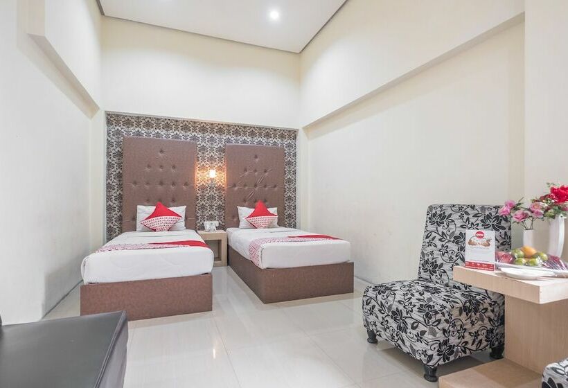 Camera Deluxe, Gahara