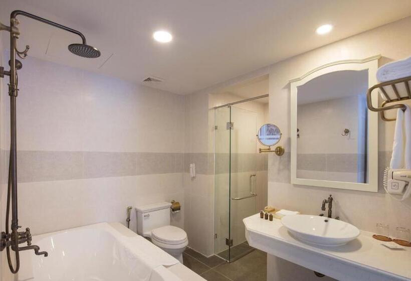 سوییت, Nha Trang Prince