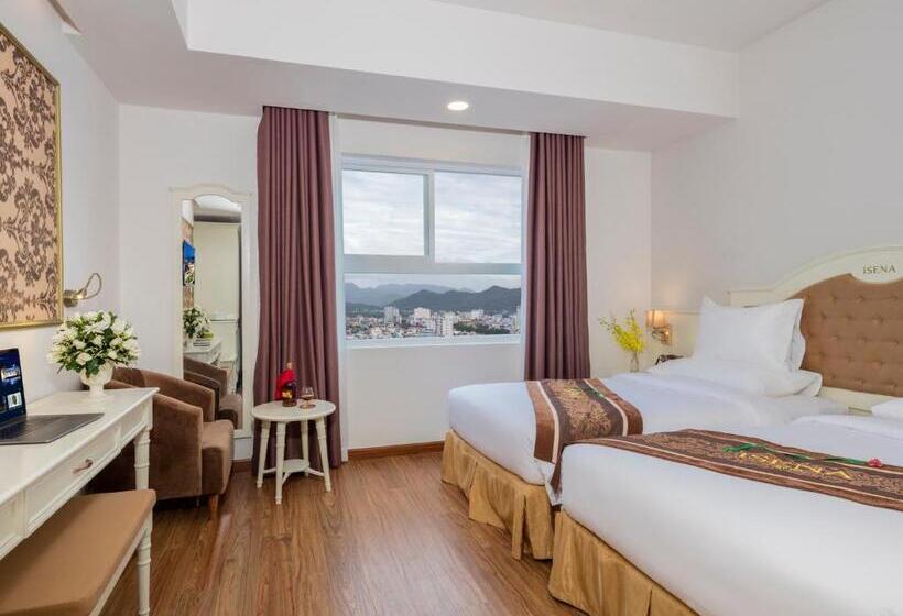 اتاق سوپریور با چشمانداز شهر, Nha Trang Prince