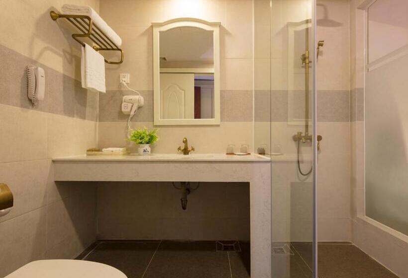 اتاق سوپریور با چشمانداز شهر, Nha Trang Prince