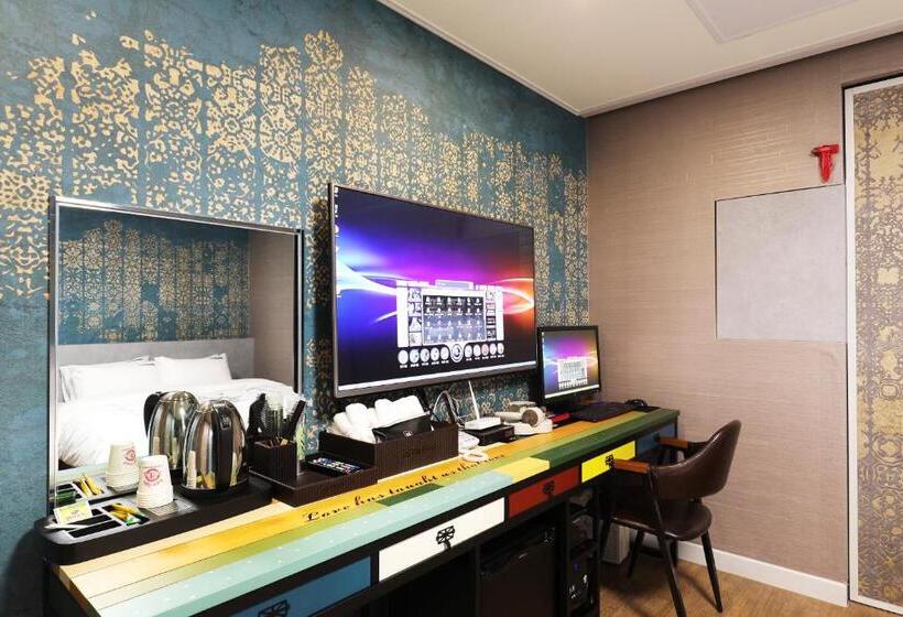 스탠다드 룸, Mondavi