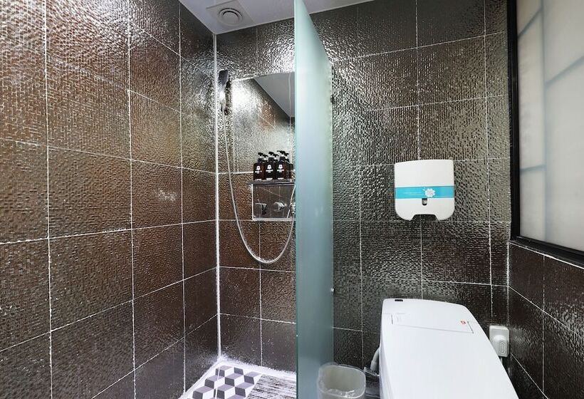 스탠다드 룸, Mondavi