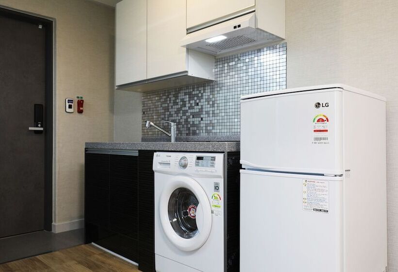 패밀리 룸, Mondavi