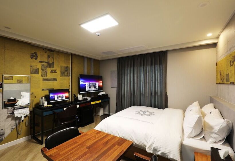 스탠다드 룸, Mondavi